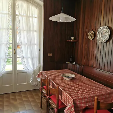 - Residenza Elvezia アパート *
